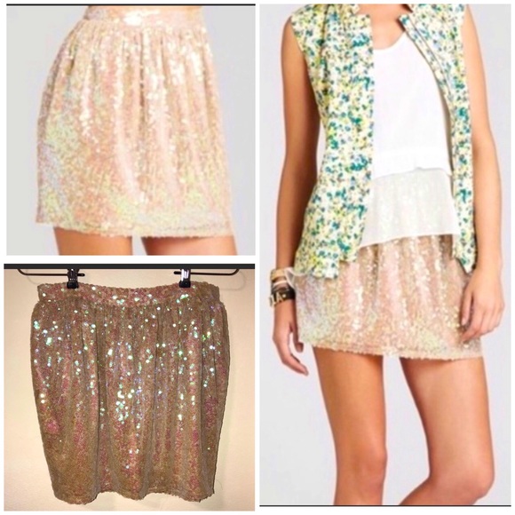 BCBG generation Peachy Nude Sequin Mini skirt. Sz 4. - Picture 2 of 10